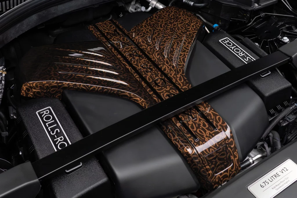 Cuando Mansory va más allá de la personalización y se preocupa por la integridad de sus clientes 2 Motor16 2025 Rolls-Royce Cullinan. Mansory Linea D'Arabo. Imagen motor.