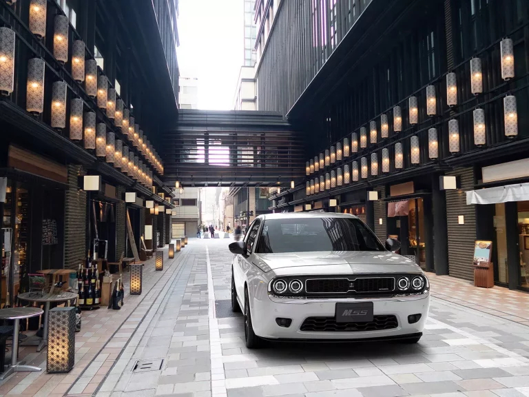 Mitsuoka M55: El Challenger ‘de Aliexpress’ que causa furor en Japón