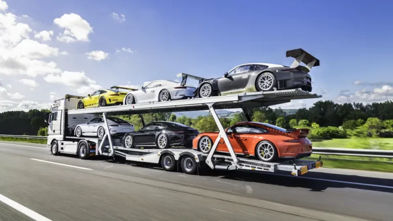 Si te compras estos seis Porsche 911 tan especiales, el camión te lo regalan