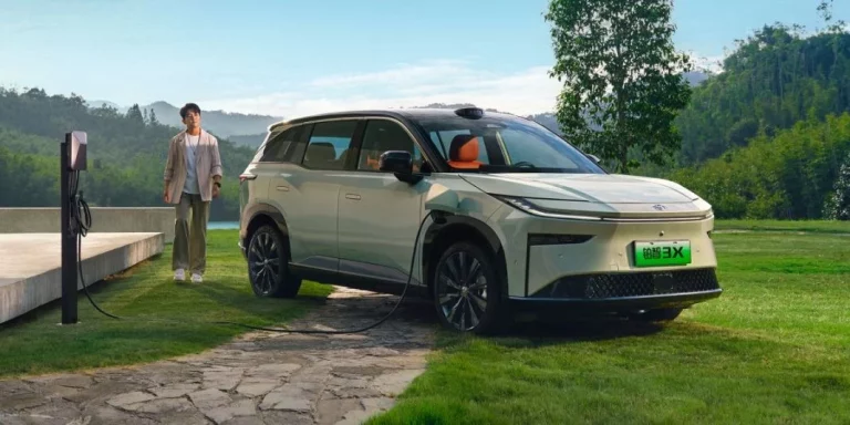 Toyota bZ3X: Un RAV4 eléctrico a precio de medio Yaris Cross para ‘reventar’ el mercado