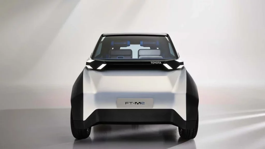 Toyota apuesta por la micromovilidad solar: 15 millones de libras para fabricar el FT-Me en Reino Unido 6 Motor16 2025 Toyota FT-Me. Imagen frontal.