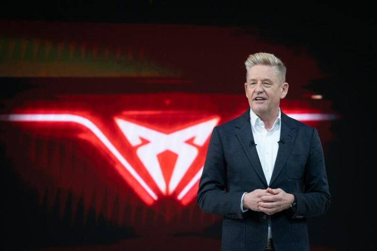 «El proteccionismo y los aranceles no funcionan»: Lo dice Griffiths, CEO de Seat y Cupra