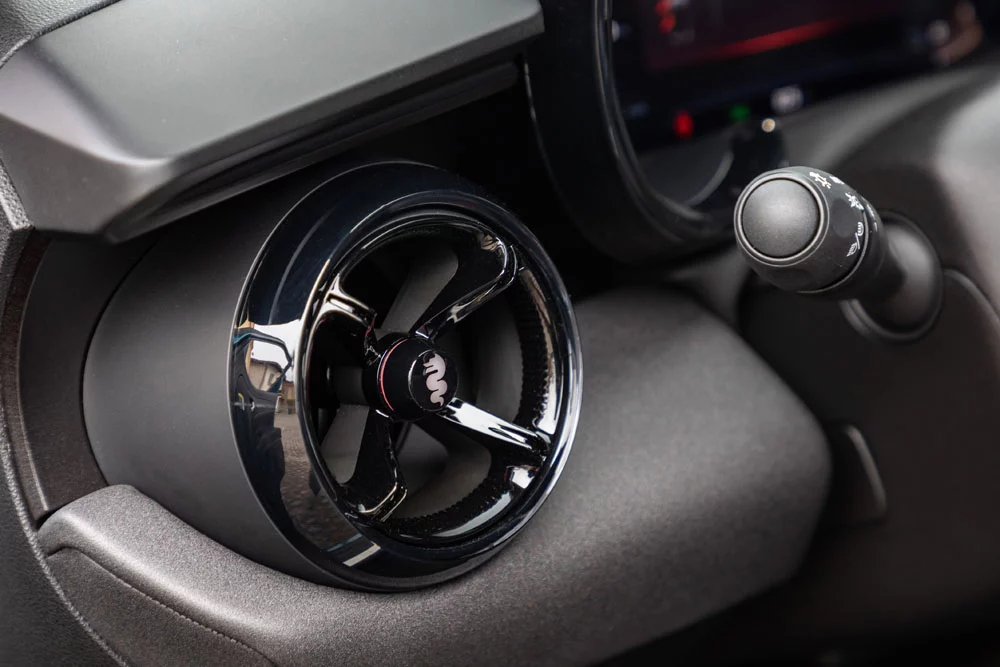 Alfa Romeo Junior: Herencia italiana, espíritu deportivo 19 Motor16 Junior Ibrida Q4 60 Motor16