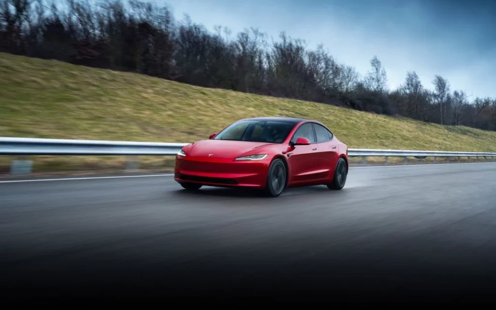 España supera los 52.000 cargadores, pero el 22% no funciona 4 Motor16 Tesla Model 3