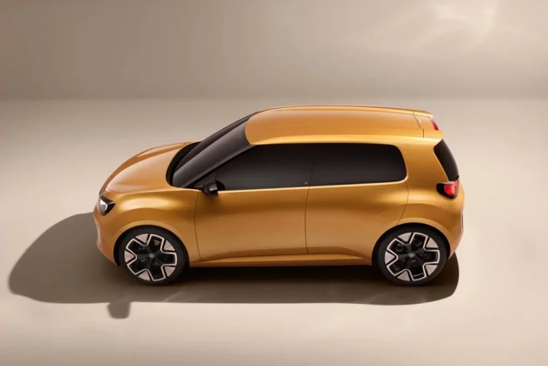 Coche eléctrico barato: Volkswagen fabricará en Portugal su ‘Golf en miniatura’ de 3,88 metros para 2027