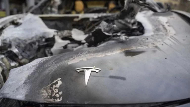 El motivo para no tener un Tesla si vives en Barcelona