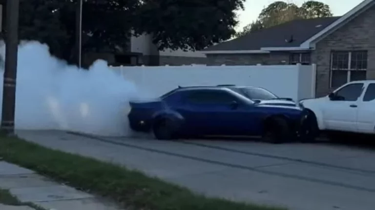 Por cosas así no debes hacer un drag race con un coche de 1.000 CV en la puerta de tu casa