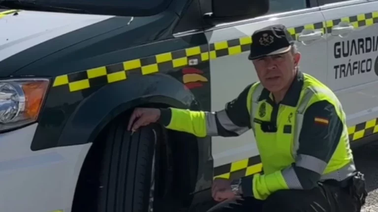 El Guardia Civil que te dice las veces que debes mirar la presión a las ruedas de tu coche