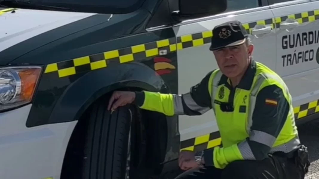El Guardia Civil que te dice las veces que debes mirar la presión a las ruedas de tu coche