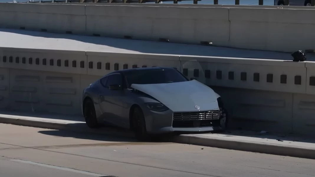 El deportivo que se estrella en un ‘Cars & Cofee’ y que extrañamente no es un Mustang