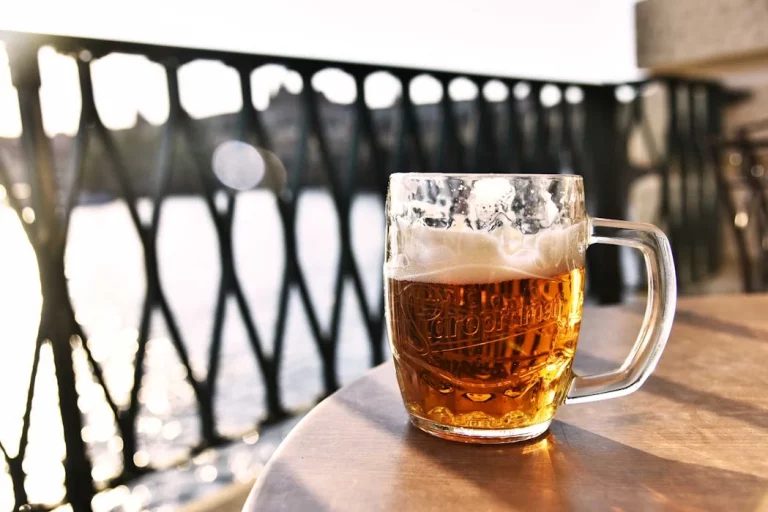 Ni Estrella Galicia, ni Mahou, ni San Miguel: La cerveza más cara es esta y te puede costar 1.000 euros