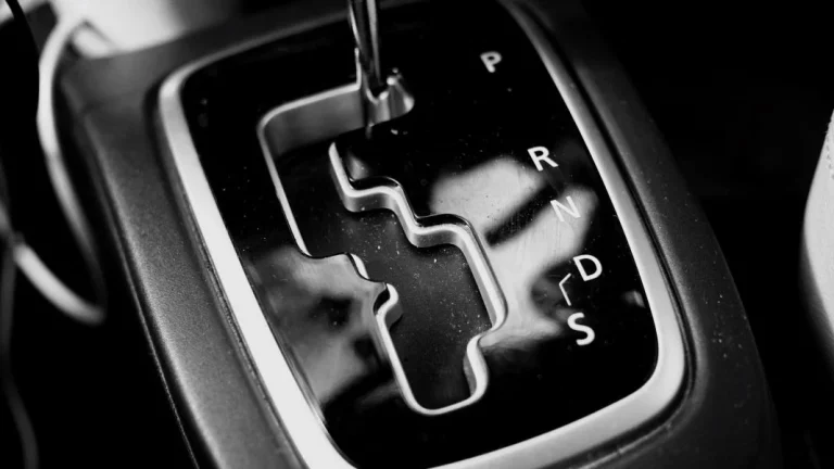 Estabas usando mal el cambio automático de tu coche y no lo sabías