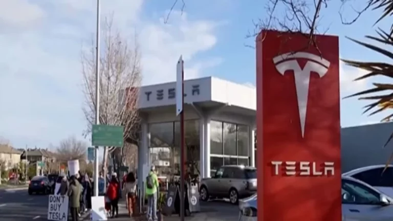 El Salón del Automóvil al que Tesla tiene prohibida la entrada
