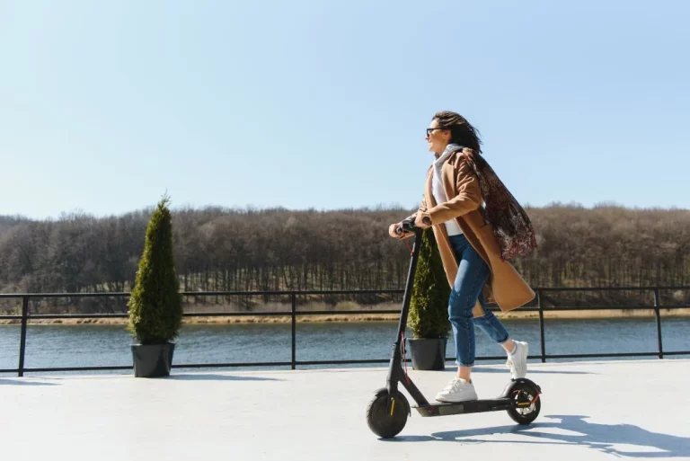 La nueva normativa que afecta a los patinetes eléctricos llega con multas de hasta 1.000 euros