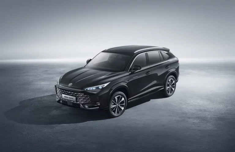 MG HS PHEV: El primer SUV 0,0 que te puedes comprar por 199 euros al mes