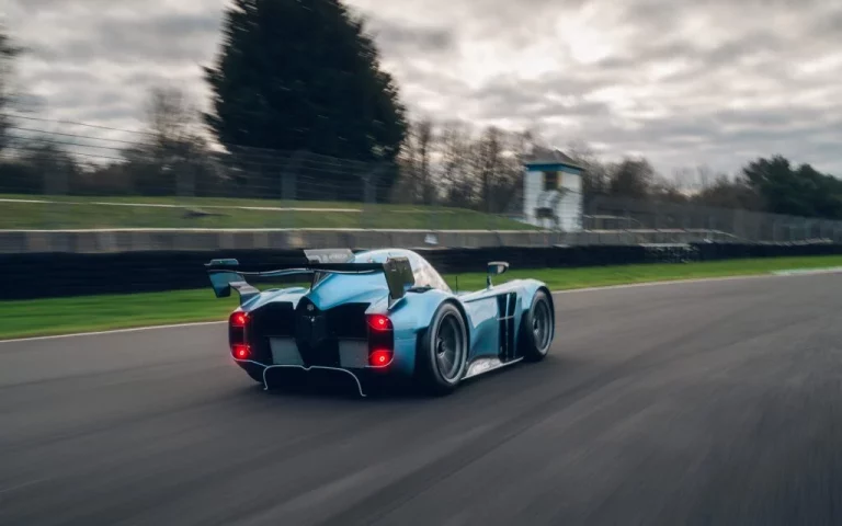 The Stig prueba la medicina del McMurtry Spéirling, que es más rápido que un F1