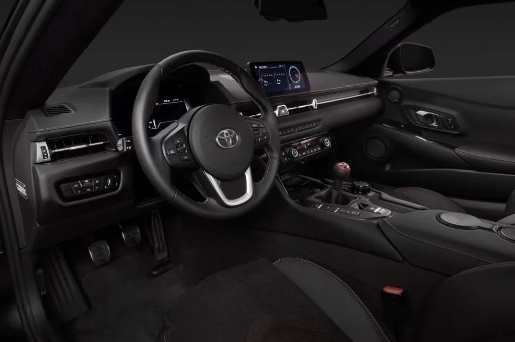 El último Toyota GR Supra Final Edition llega con guiño a Paul Walker y a precio de oro 3 Motor16 2025 Toyota GR Supra A90 Final Edition. USA. Imagen interior.