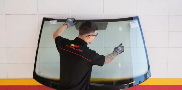 10 problemas que vas a tener por usar un parabrisas de baja calidad en tu coche