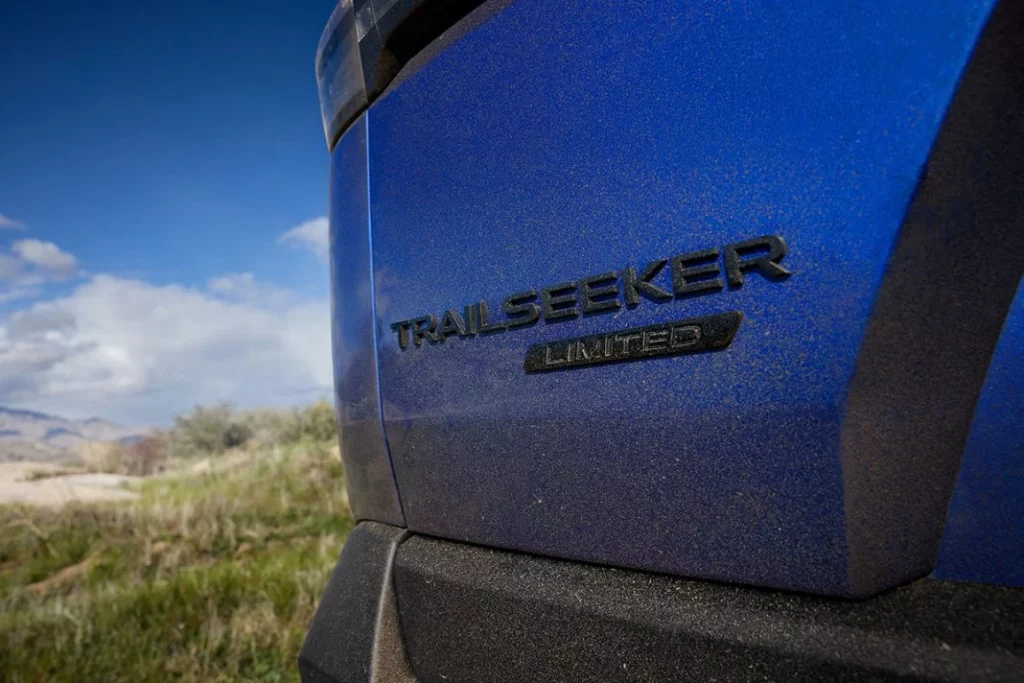2025 Subaru Trailseeker. Imagen emblema.