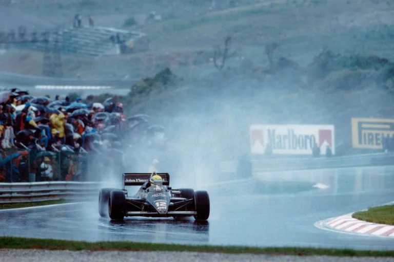 El homenaje de Lotus a la victoria más inolvidable de Ayrton Senna