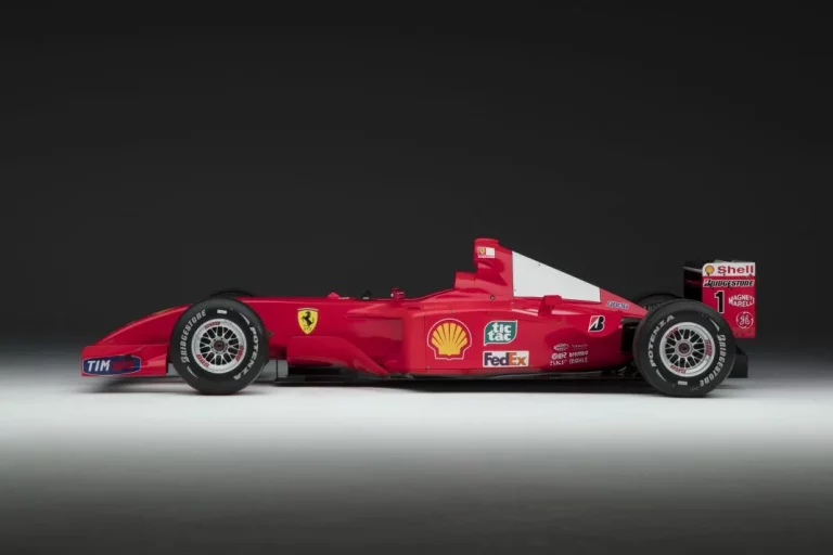 Este Ferrari de F1 ex Schumacher ganador del GP de Mónaco está a la venta