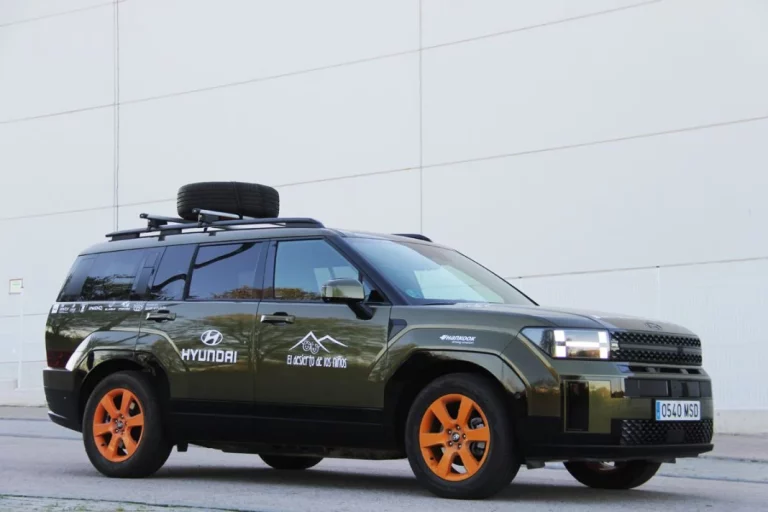 Hyundai vuelve este año a repartir solidaridad en el desierto