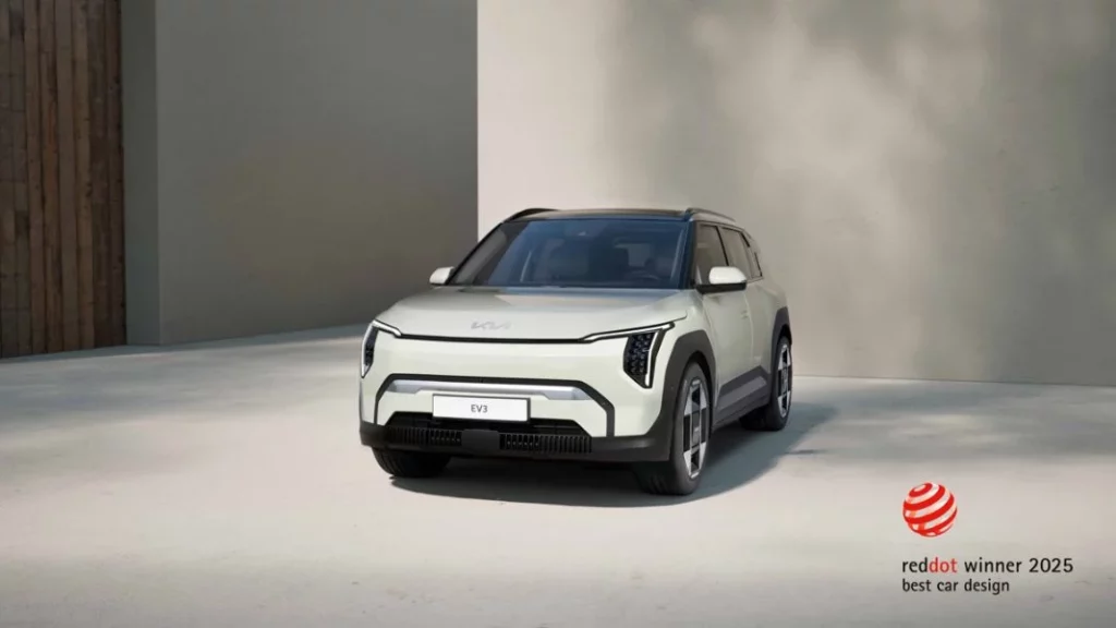 El Kia EV3 se corona como el Mejor Coche del Año 2026 en España 25 Motor16 KIA EV3 RED DOT AWARD BEST OF THE BEST3 Motor16