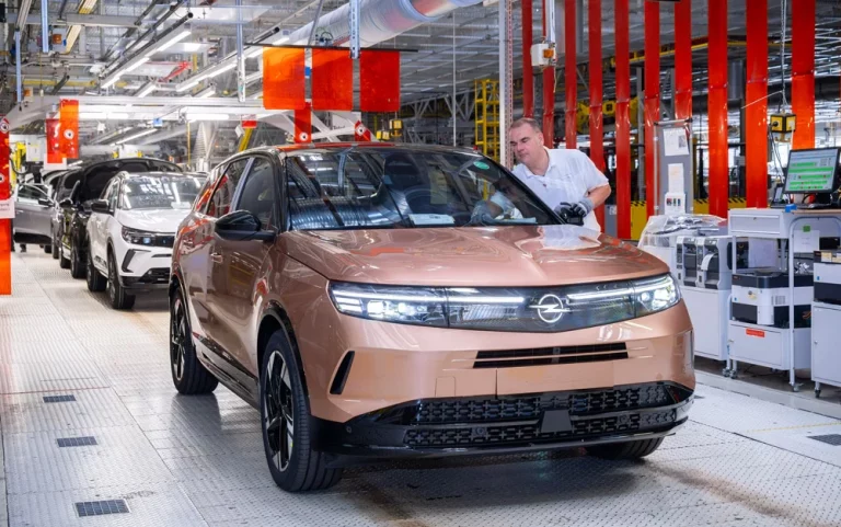 La ‘Energía Alemana’ de la gama eléctrica del Opel Grandland y el Astra