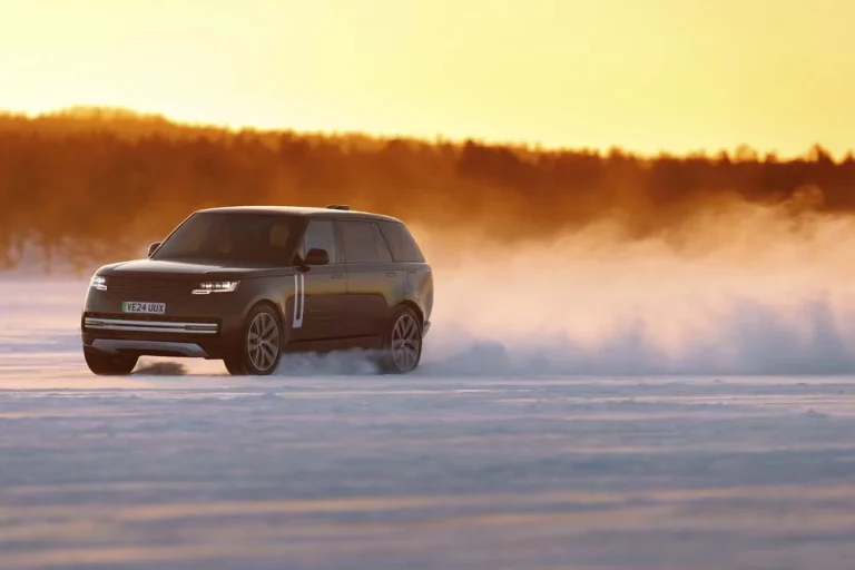Las últimas pruebas del Range Rover eléctrico te dejarán helado