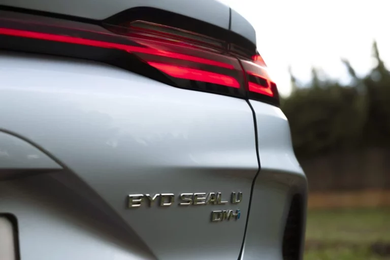 El rey de los híbridos enchufables en España tiene nombre y apellido