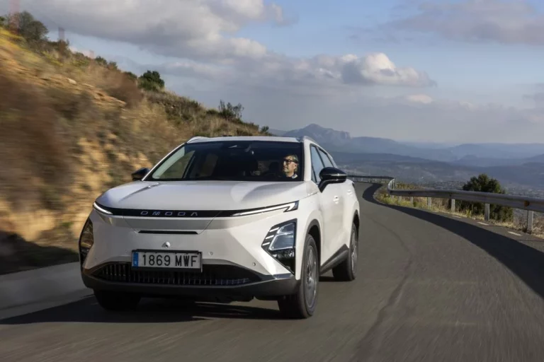 Autocharge: La tecnología que permite exprimir tu OMODA 5 EV gracias a Repsol