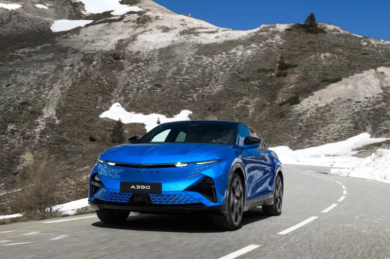 Así es el nuevo Alpine A390, un fastback eléctrico que desafía a la física