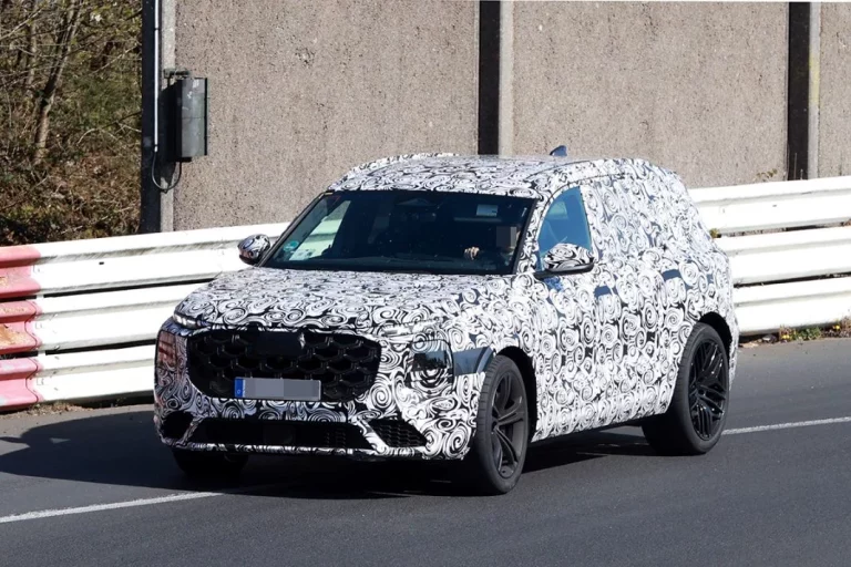 El Audi SQ7 2026 pasa por el implacable test de Nürburgring