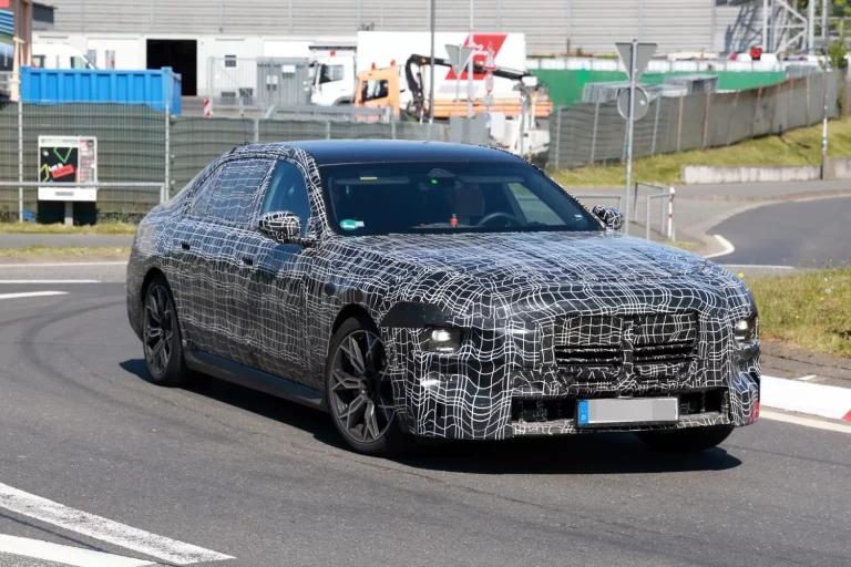 El BMW Serie 7 G70 va a recibir una actualización