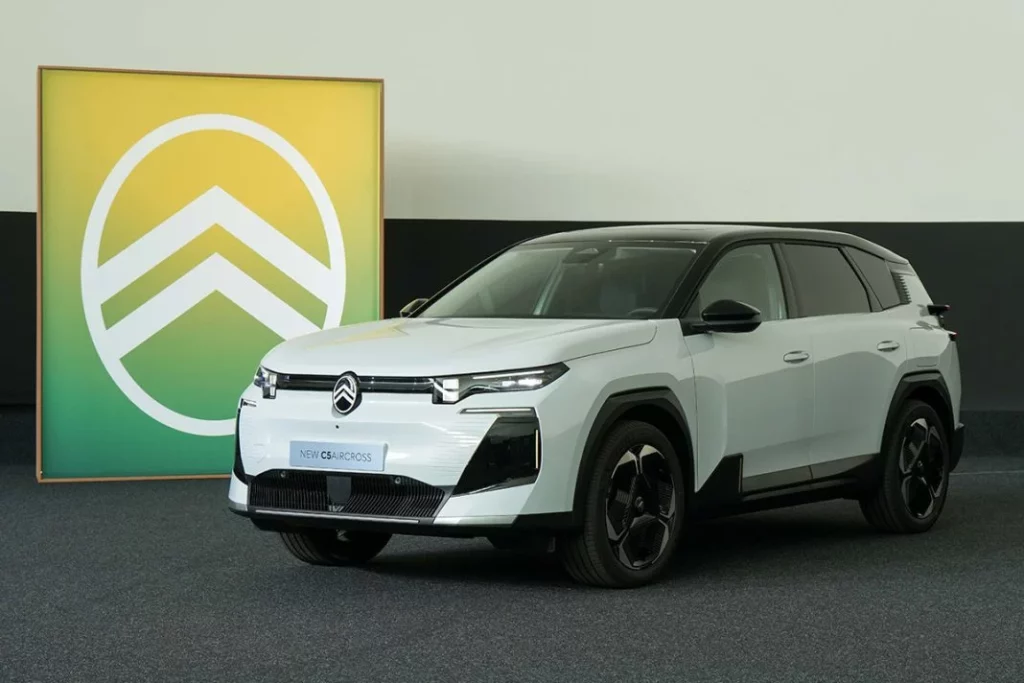 Citroën C5 Aircross: Redefine el confort del segmento C-SUV 29 Motor16 Citroen C5 Aircross 2025 8 Motor16