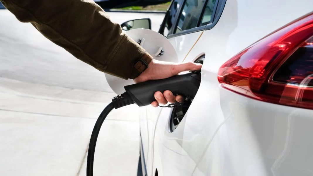 coche eléctrico plan moves hacienda