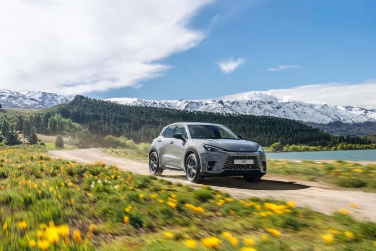 El Lexus LBX incorpora importantes novedades en su gama 2025