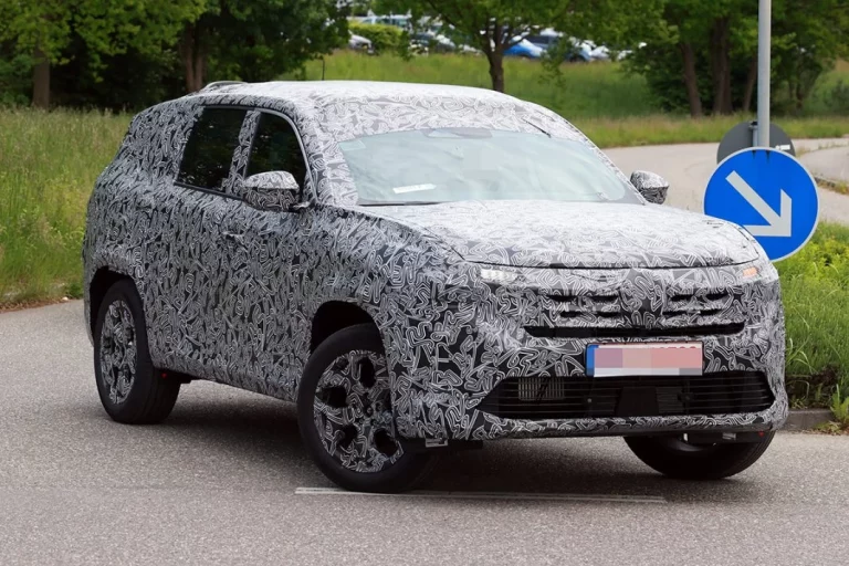 El Renault Boreal, basado en el Dacia Bigster, ‘cazado’ en fase de pruebas