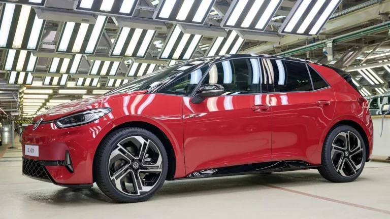 Este Volkswagen ID.3 es el coche 1 millón que ha fabricado la factoría alemana de referencia de eléctricos
