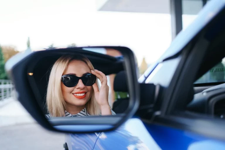 El accesorio que debería ser obligatorio llevar en el coche y que Leroy Merlin tiene por 10 euros