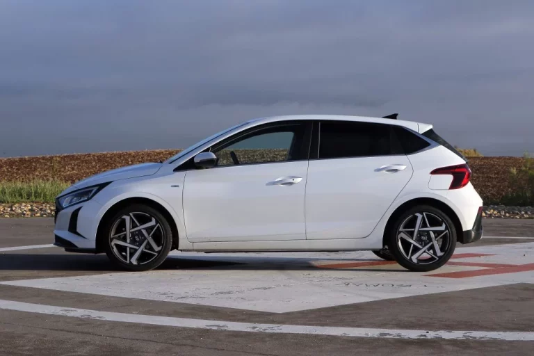 Prueba del Hyundai i20 Tecno Híbrido: La electrificación racional