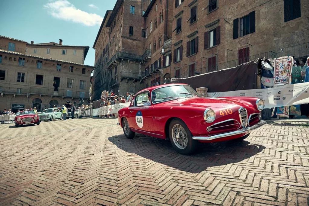 Mille Miglia: el rally histórico recorre 4 pueblos de Viterbo el 11 de junio 1 Motor16 07 10712 2025 06 18 PM Publicis AR Mille Miglia 2025 PM25007 3000px Motor16