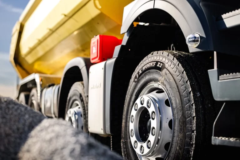 Michelin X Works Z2 y X Works D2: Los detalles de los neumáticos más impresionantes para los camiones