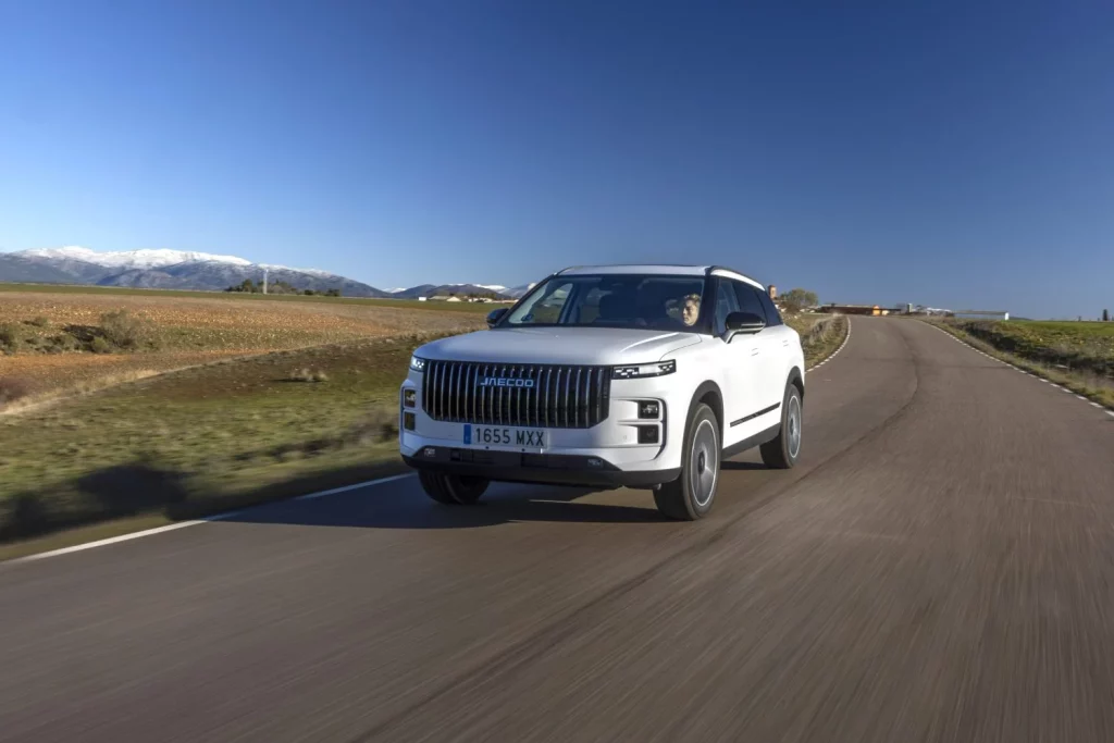2025 Omoda Jaecoo destinos vacaciones hibridos enchufables 5 Motor16