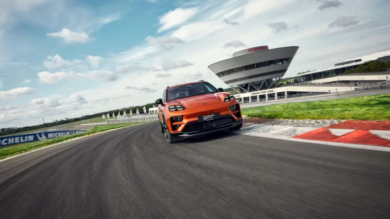 Porsche Experience Centers: Los 11 escenarios donde clientes convierten sueños en experiencias reales