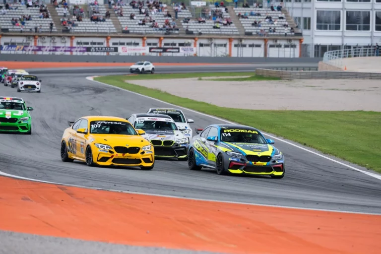 Los bólidos creados para disputar la Copa Racer Confortauto