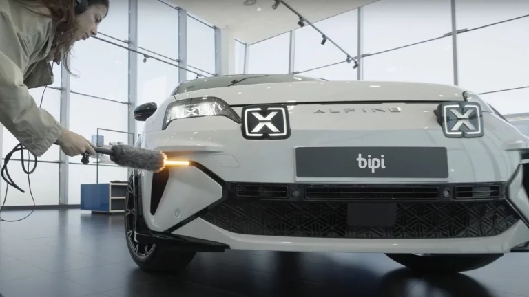 Alpine y bipi lanzan una canción producida con los sonidos del A290