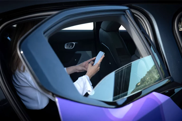 ¿Dónde va a parar todo lo que se olvidan los clientes de Cabify, Uber o Bolt? Vas a alucinar