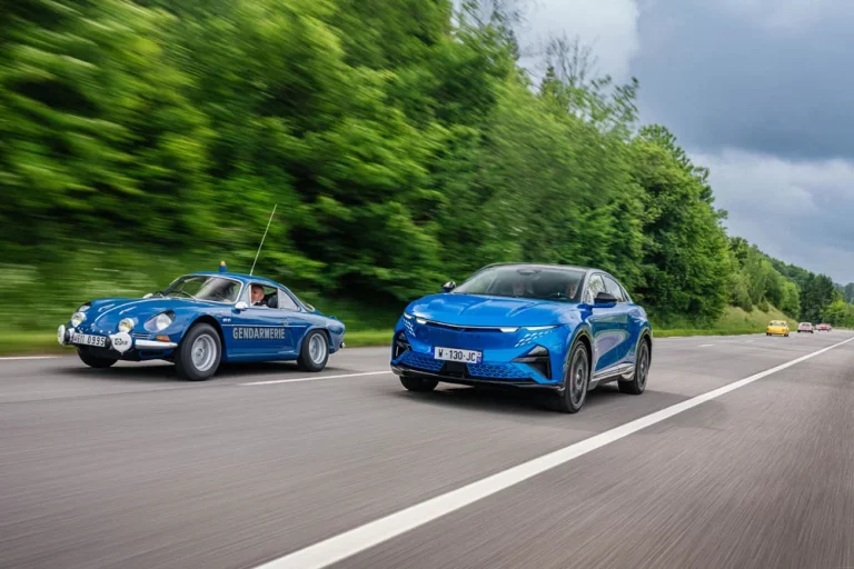 Alpine celebra 70 años de pasión por los deportivos