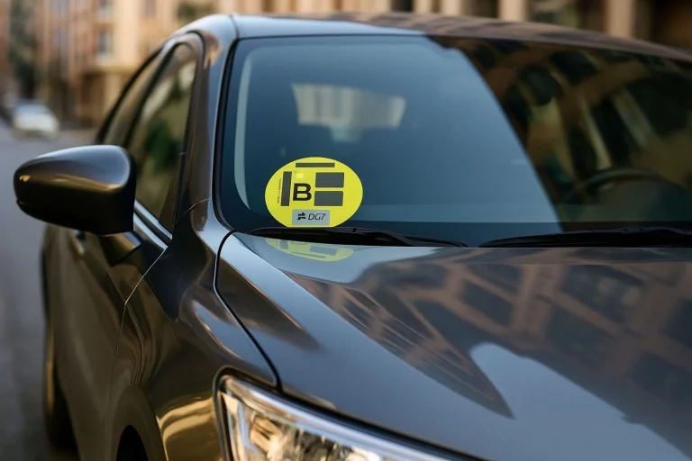 15 de junio: El día que llegan nuevas restricciones para quienes conducen un coche con etiqueta B, la amarilla